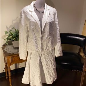 Liz Claiborne White, 2 piece jacket and skirt